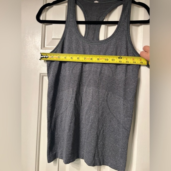 Lululemon Swiftly Grey Sz 6 - Picture 4 of 9